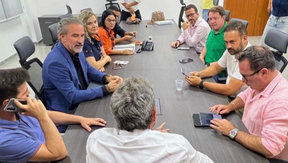 Consórcios de saúde se reúnem em Ibiraçu para discutir avanços no SAMU